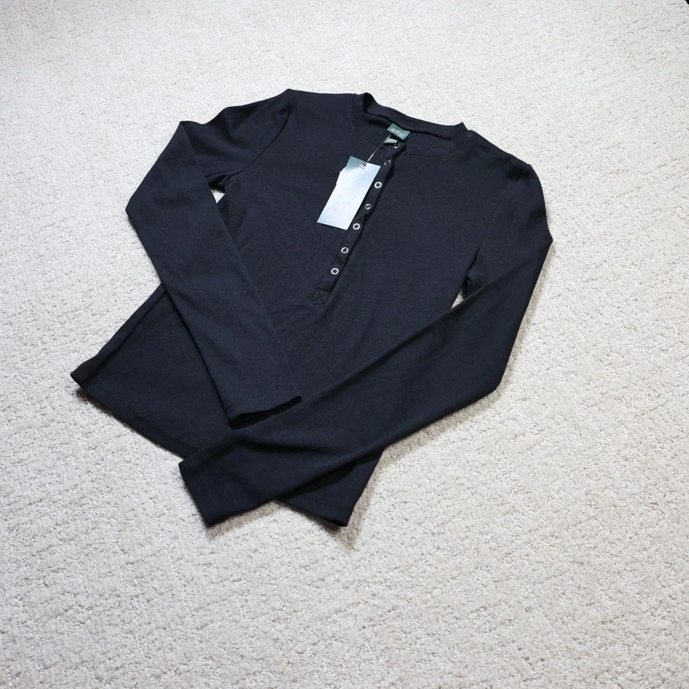 Wild Fable Women's Black Long sleeved half-button up shirt.